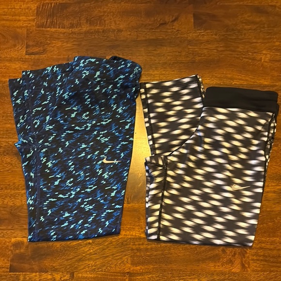 Nike Pants - Nike Blue and Black Leggings for Active Comfort size Small